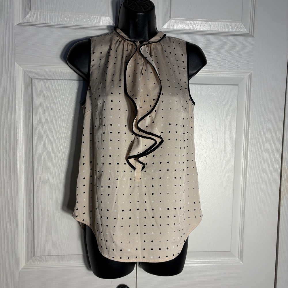 Ann Taylor Sleeveless Shirt Women 0 Tan Polka Dot Ruffle Dainty Whimsical Blouse